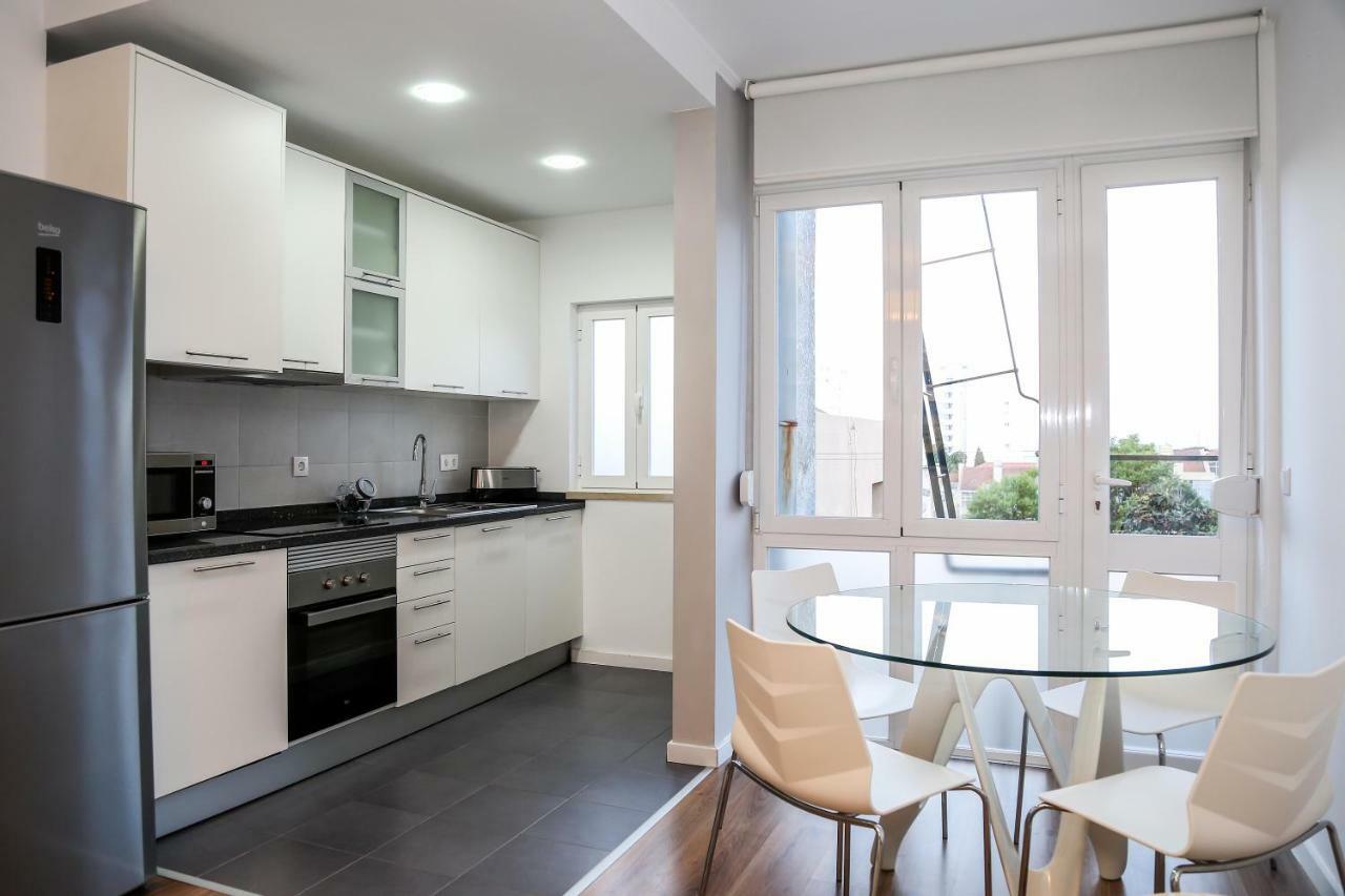 Sao Joao Studios & Flats By Lisbon Village Apartments Ngoại thất bức ảnh